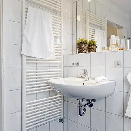 בית נופש Alte Reihe 14 _haus Teja_ *